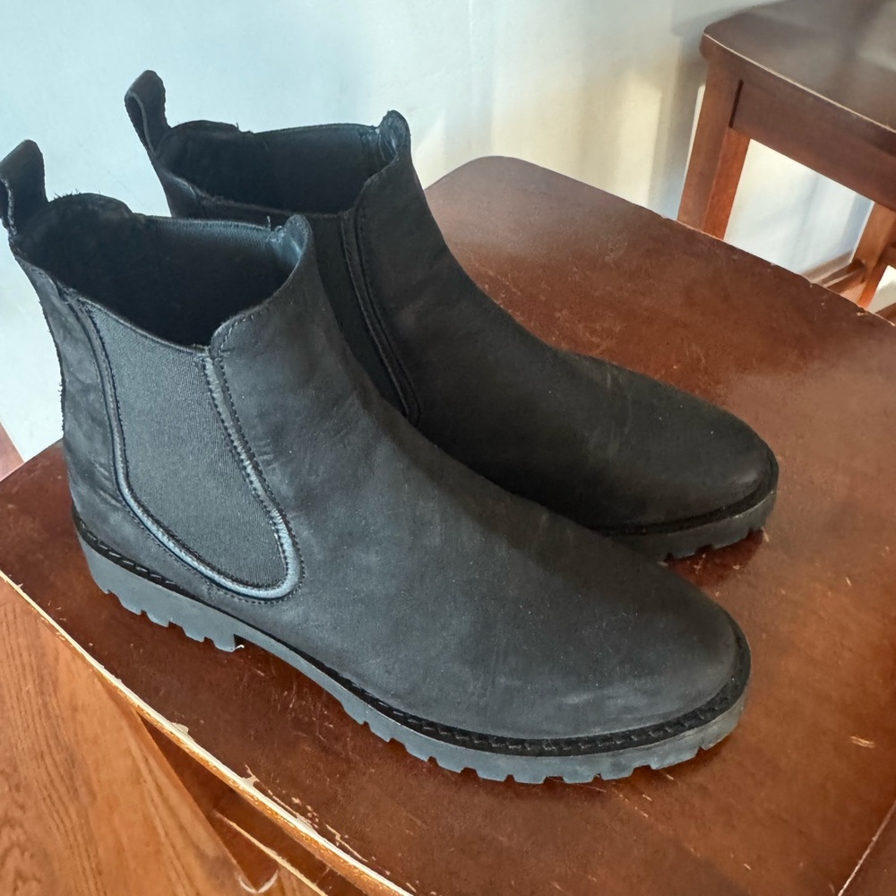 Thursday’s Boot lug soul suede boots